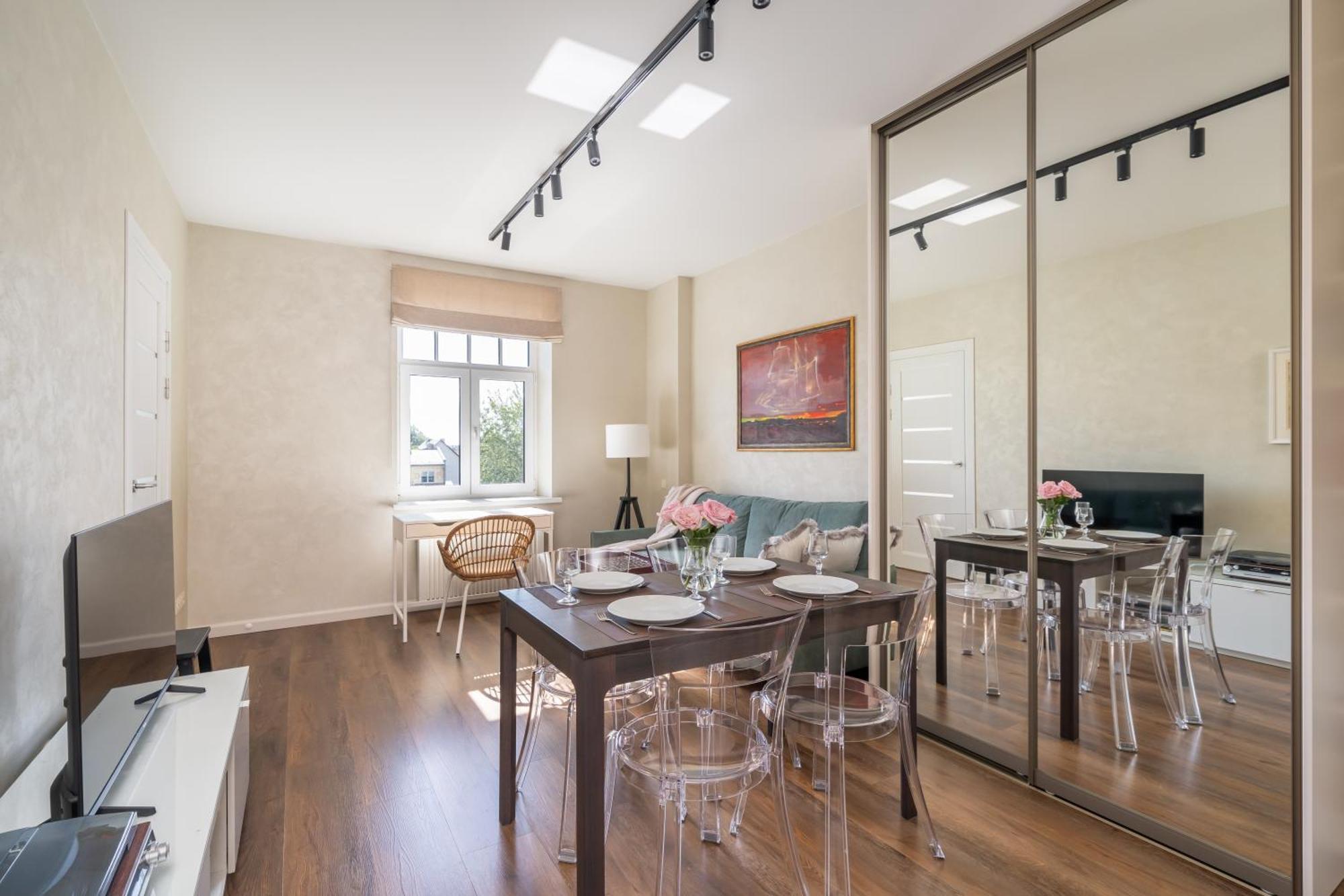 Location 1-bedroom